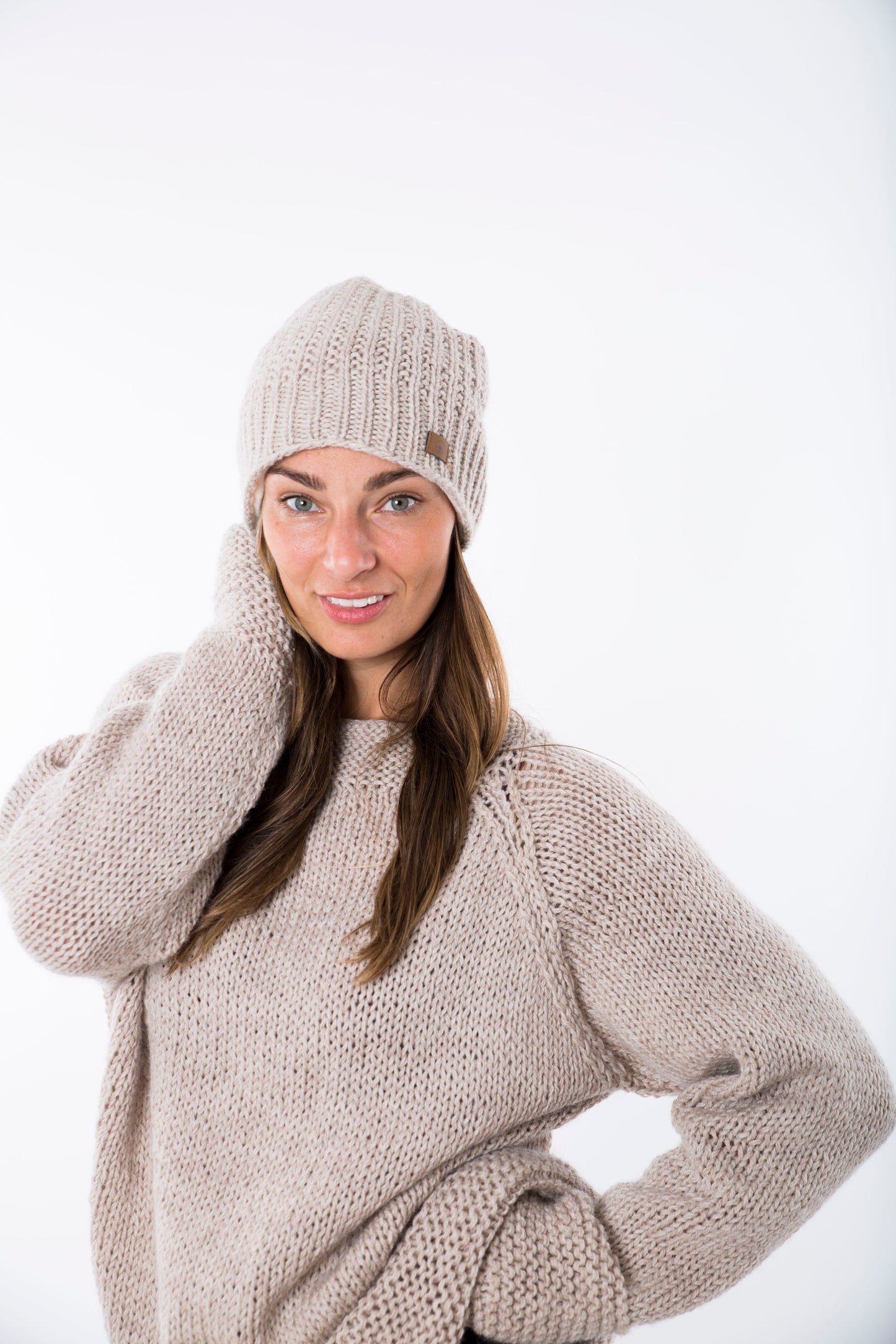 Ladies Ulv hat- Hand knitted