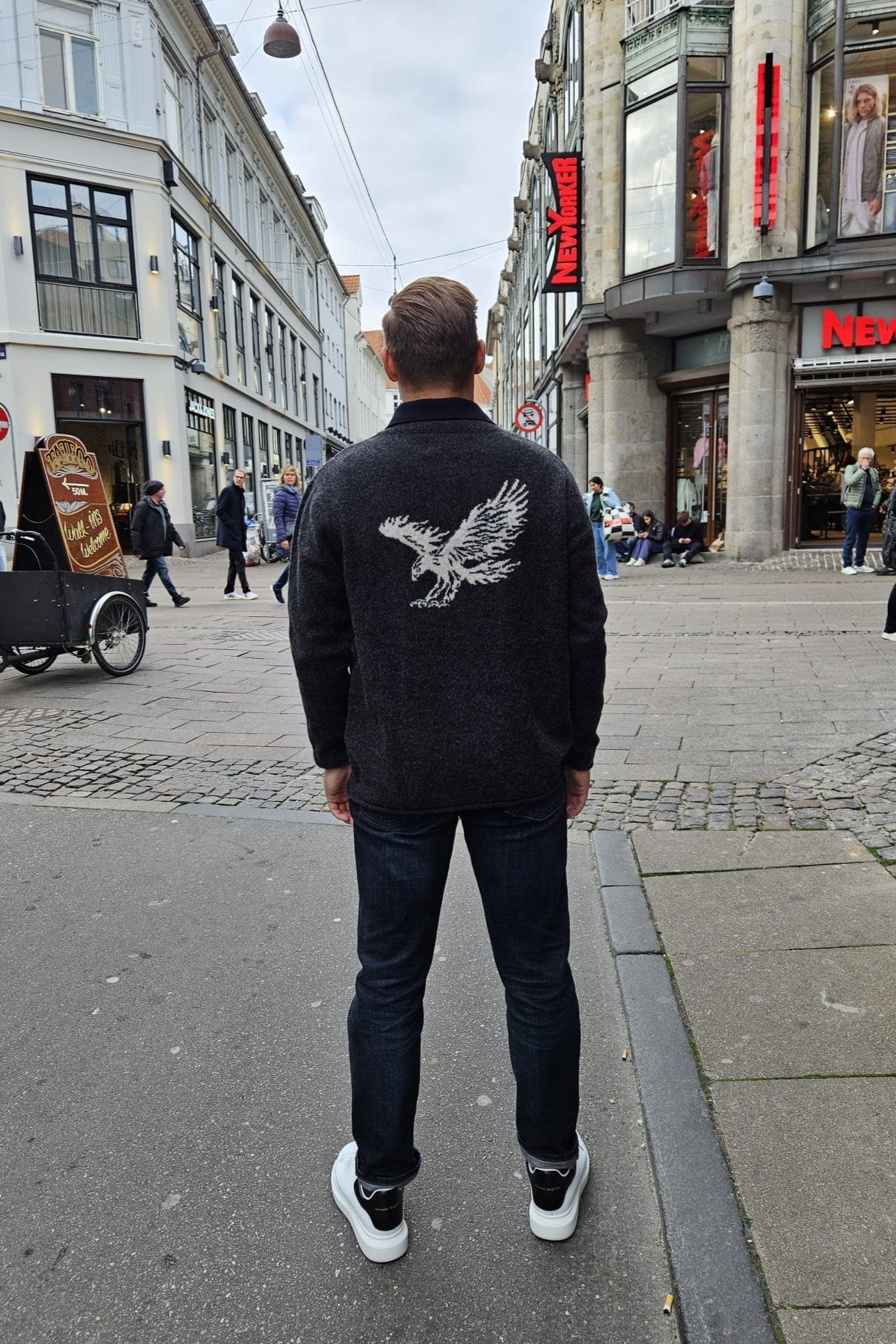 Artistic BD collection. Round neck sweater with a white Eagle at the back